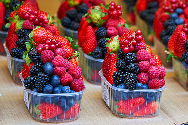 Wholesale-Berries-Mayflower-Packing